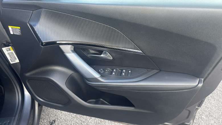 Peugeot 2008 1.2 PureTech 130 Allure Premium 5dr Petrol Estate